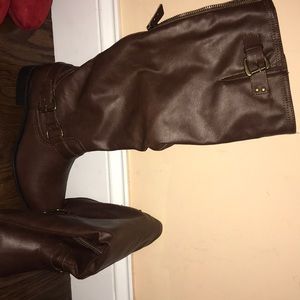 high boots, brown